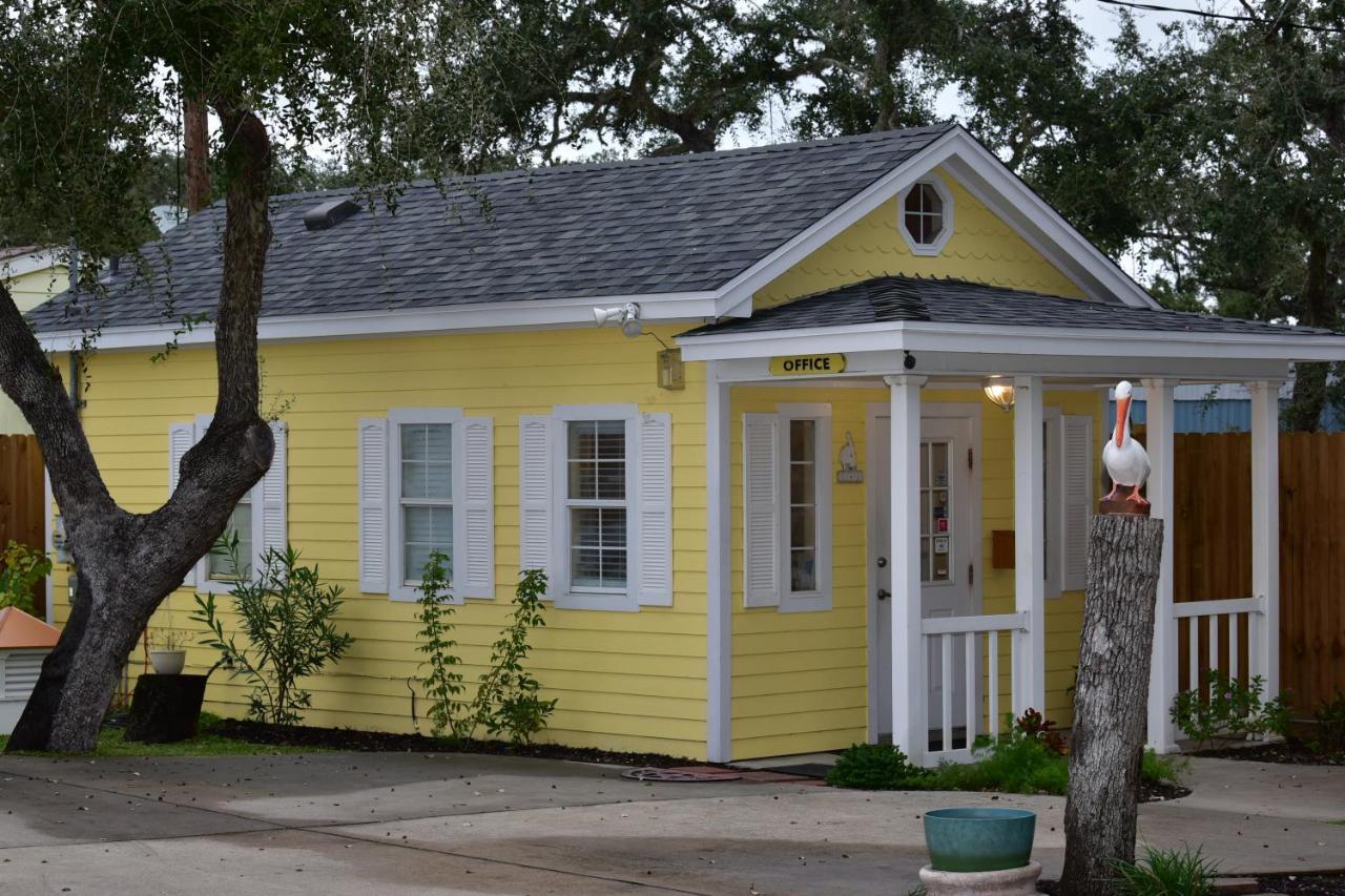 D&R Pelican Bay Resort Rockport Exterior photo
